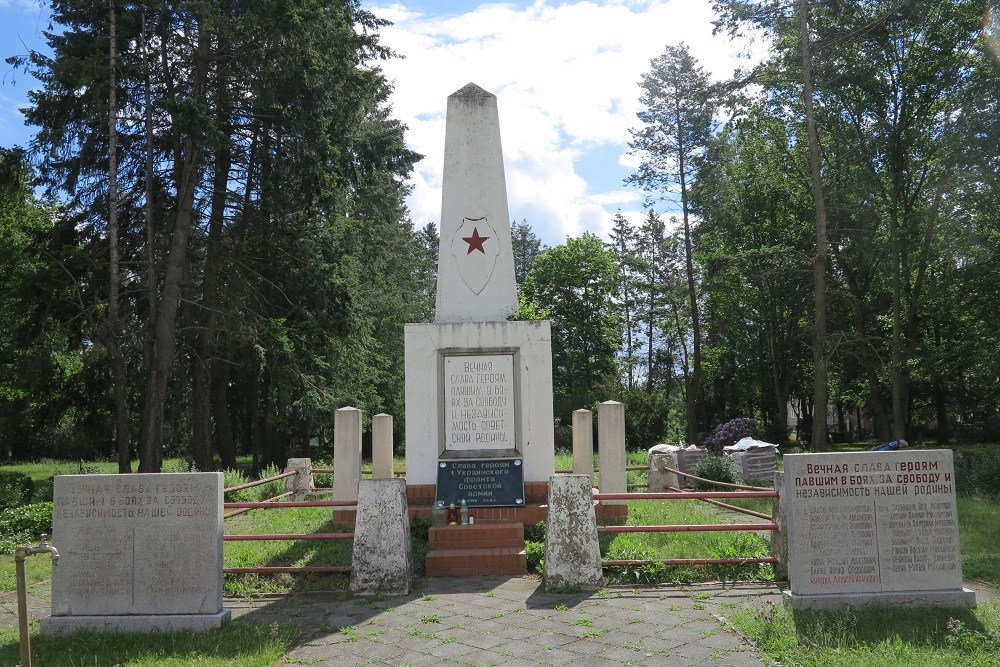 Sovjet Oorlogsbegraafplaats Forst #1