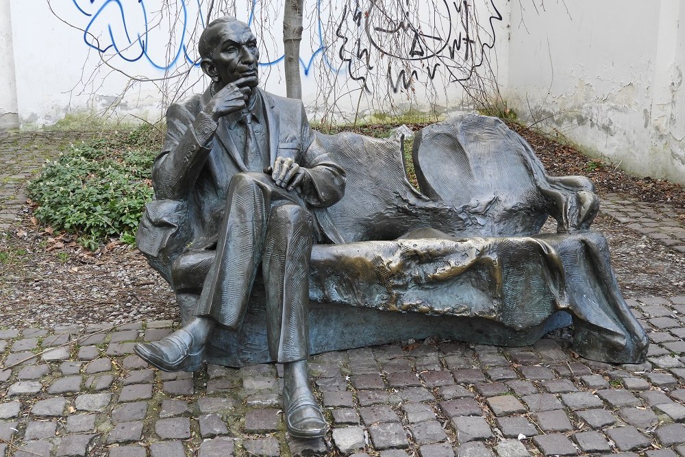 Monument Jan Karski Krakau #1