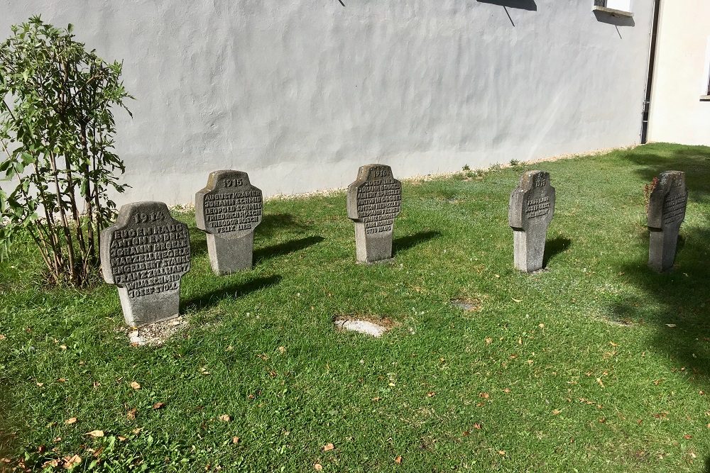 Monument Cemetery Veringenstadt #4