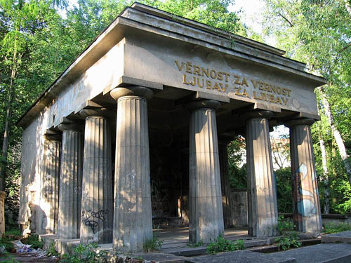 Mausoleum Joegoslavische Soldaten Olomouc #2