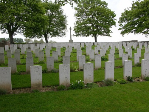 Commonwealth War Cemetery Sucrerie #1