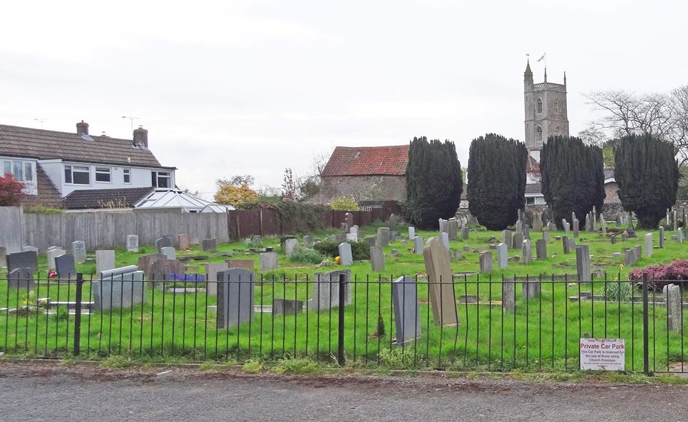 Oorlogsgraven van het Gemenebest Holy Trinity New Churchyard #1