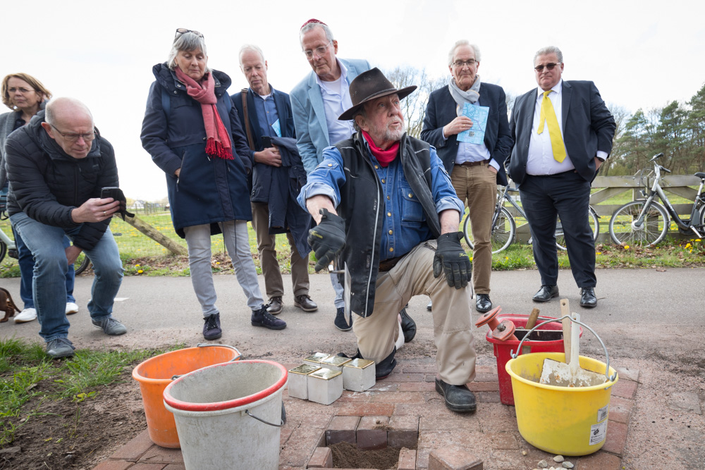 Stolpersteine Hoenderloseweg 6 #3