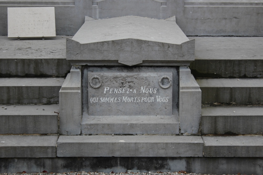 War Memorial Warhem #2