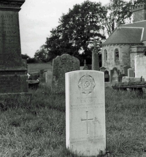 Commonwealth War Grave Lilliesleaf Churchyard #1