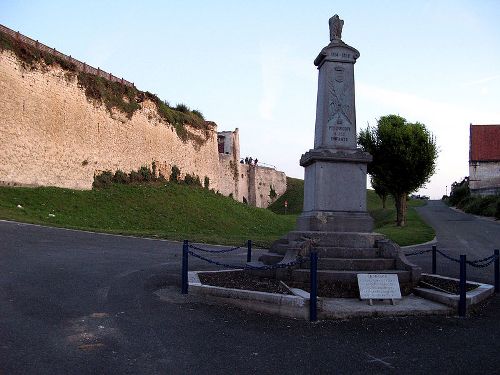 Oorlogsmonument Picquigny #1