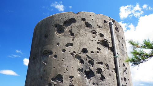 Kogel- en Granaatinslagen Watertank Nago-Shi #2