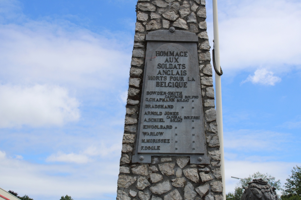 War Memorial Maisières #5