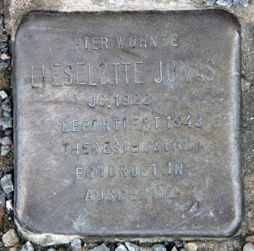 Stumbling Stones Annenstraße 8a #3