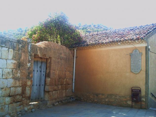 Monument Spaanse Burgeroorlog Valdecaas de Cerrato