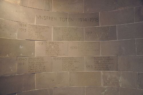 Stauffenberg-Herdenkingskapel en Oorlogsmonument Lautlingen #4