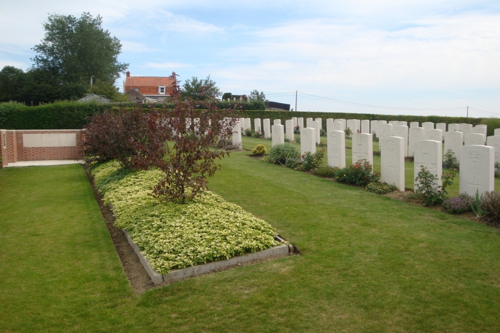 Commonwealth War Cemetery Westhof Farm #1