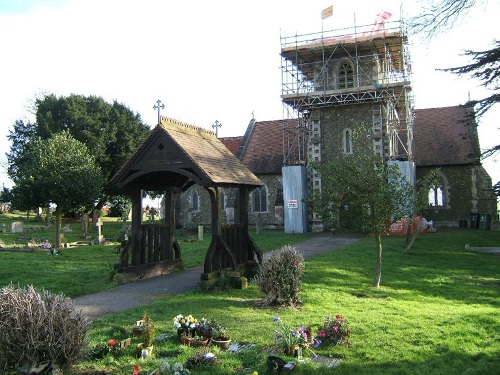 Oorlogsgraven van het Gemenebest St Peter Churchyard