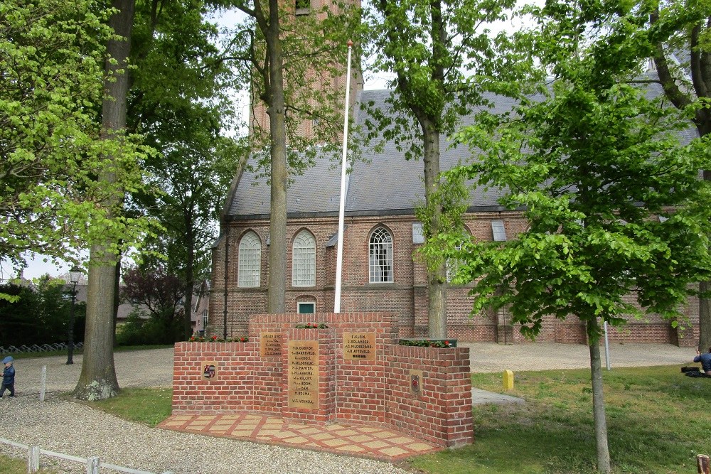 War Memorial Westbroek #2