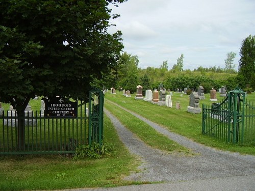 Oorlogsgraf van het Gemenebest Iroqois United Church Cemetery