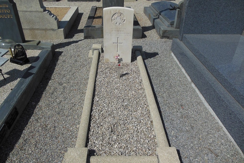 Commonwealth War Grave Nozay