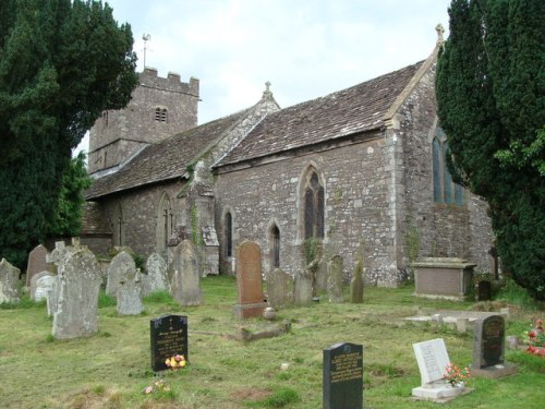 Commonwealth War Grave St. Peter Churchyard