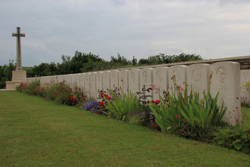 Oorlogsbegraafplaats van het Gemenebest Sunken Road #4