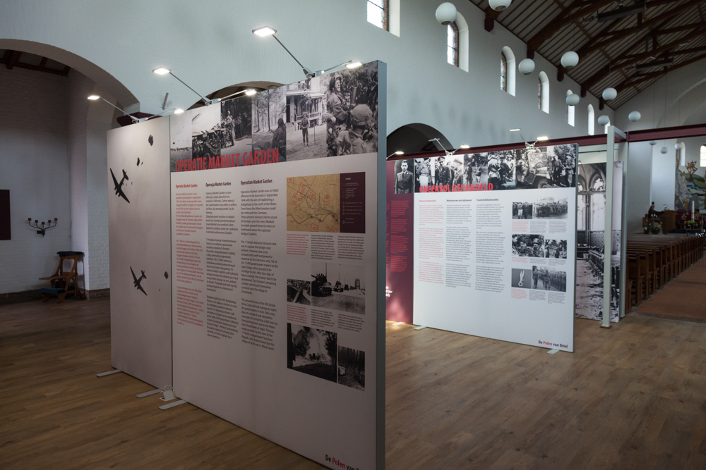 Information Centre: The Poles of Driel