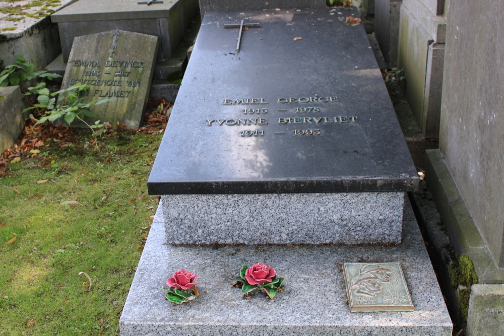 Belgian Graves Veterans Westkapelle #1