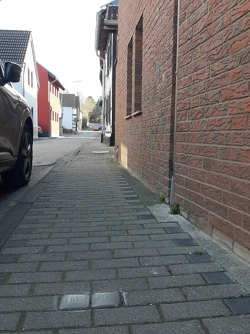 Stumbling Stones Hüllenstraße 18 #5