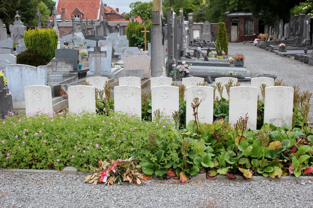 Commonwealth War Graves Templeuve #4