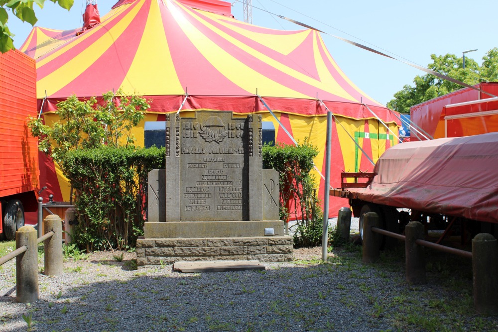 Oorlogsmonument Rouveroy	 #1