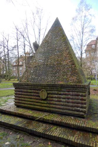 Monument omgekomen medewerkers LVR Kliniek Bedburg-Hau #3