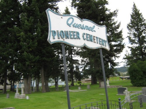 Commonwealth War Graves Quesnel Pioneer Cemetery #1