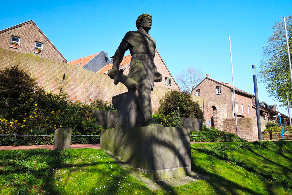 Monument Oorlogsslachtoffers Dülken #2