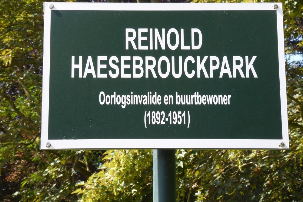 Memorial Plaque Reinold Haesebrouck #4