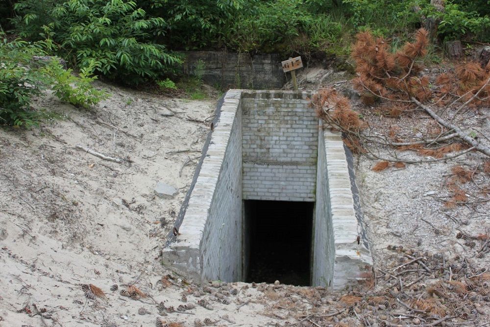 German Radarposition Tiger - Lebensmittelbunker