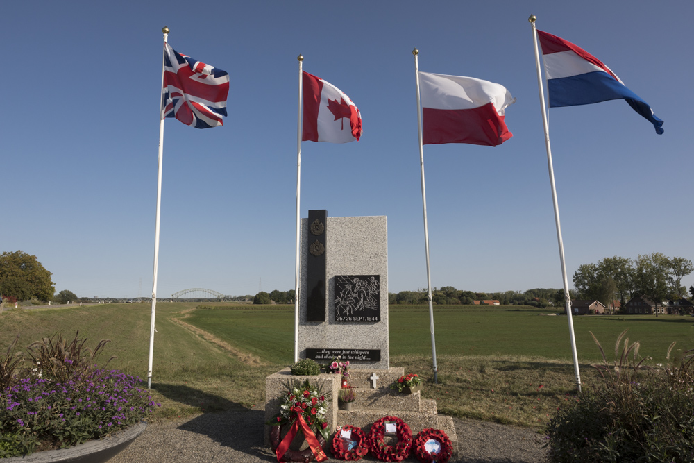 Memorial Royal Engineers and Royal Canadian Engineers Driel #1