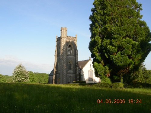 Oorlogsgraf van het Gemenebest Holy Trinity Church of Ireland Churchyard