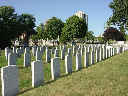 Oorlogsgraven van het Gemenebest Notre Dame Roman Catholic Cemetery #1