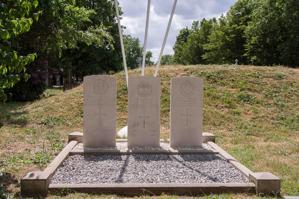Commonwealth War Graves Mol #2
