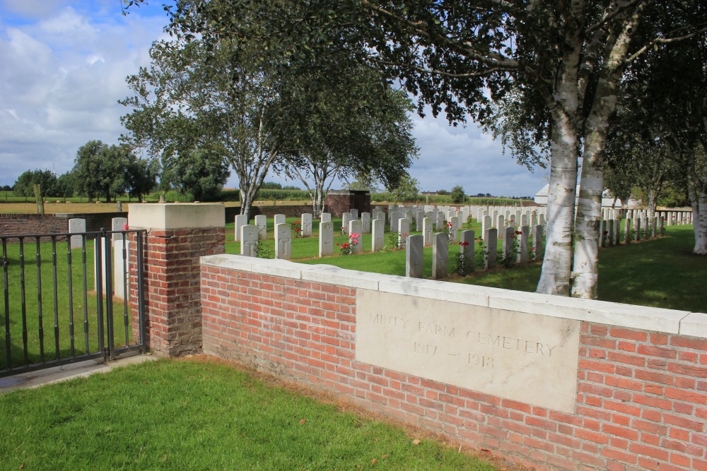 Commonwealth War Cemetery Minty Farm #1