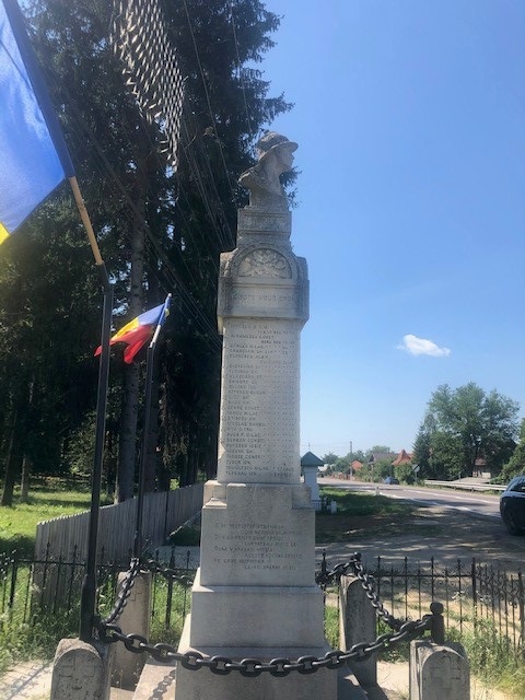 Oorlogsmonument voor de Gevallen Helden van de Eerste en de Tweede Wereldoorlog #2