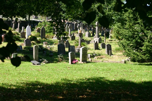 Commonwealth War Graves St. Mary Churchyard #1