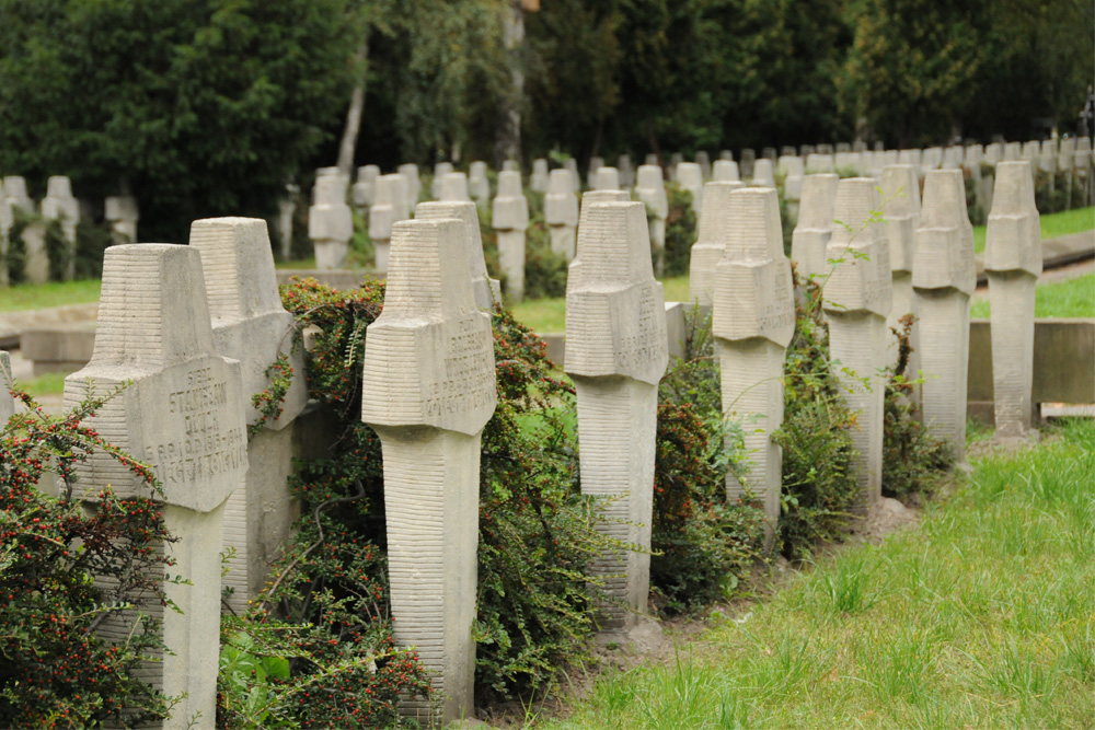 Cmentarz Wojskowy #4