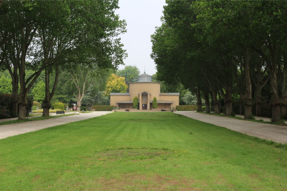 Dutch War Graves General Cemetery Akendam #3