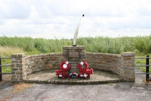 Monument USAAF Goxhill #1