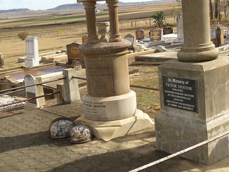 Monument Victor Denton