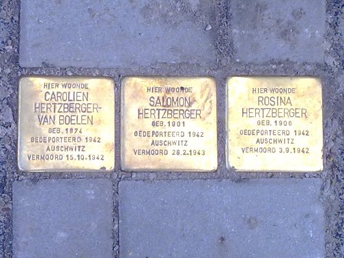 Stolpersteine Kruisstraat 64