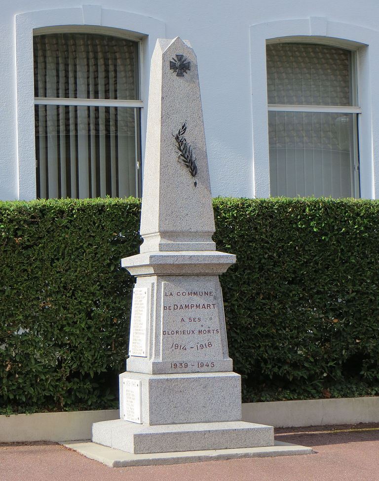 War Memorial Dampmart #1