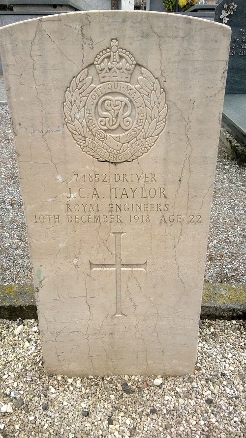 Commonwealth War Grave Oulx Communal Cemetery #1