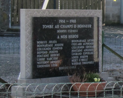 War Memorial Lorcé #5