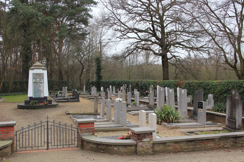 Commonwealth War Graves Beverlo #2