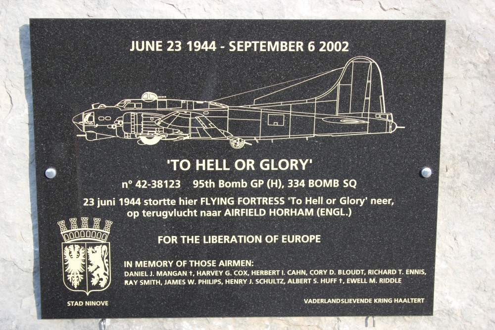 Monument Bemanning B-17G 42-38123 