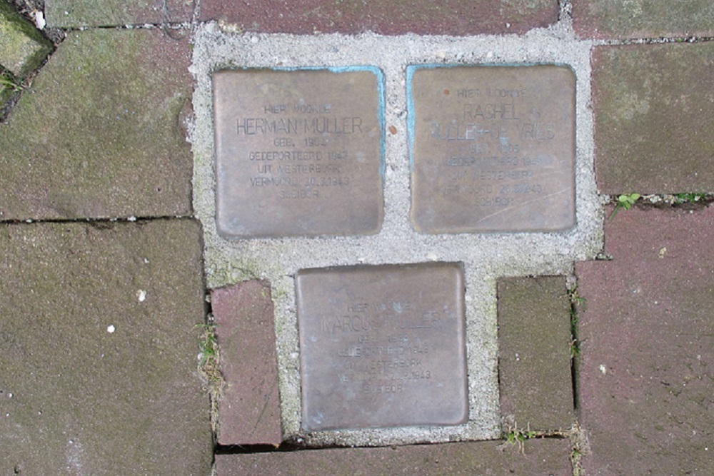 Stolpersteine Goudenpand 19 #1